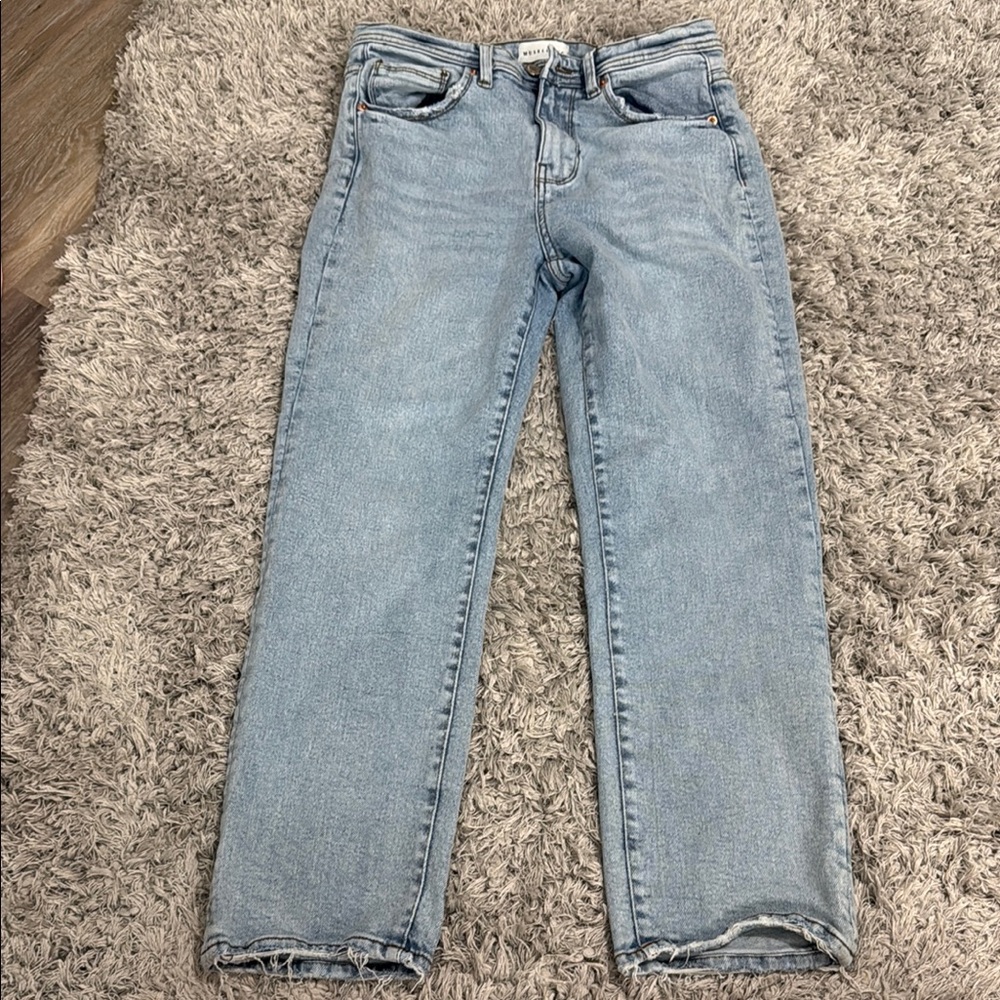 Muselooks light wash ankle jeans